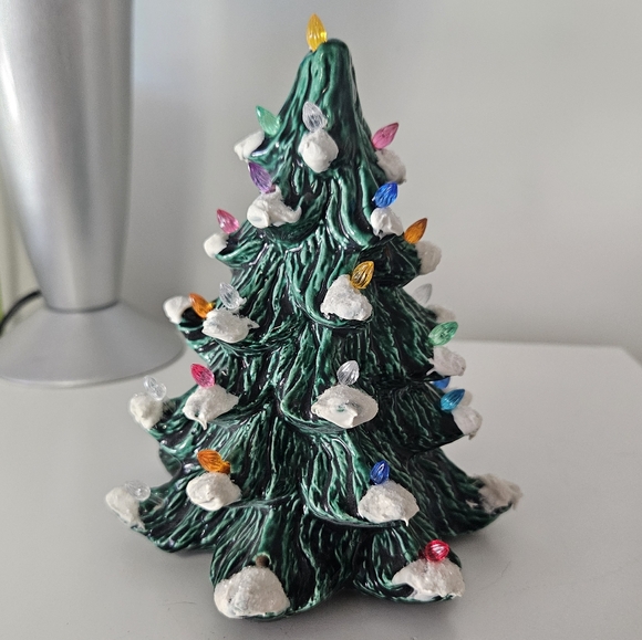 Vintage Ceramic Christmas Tree - Picture 5 of 8